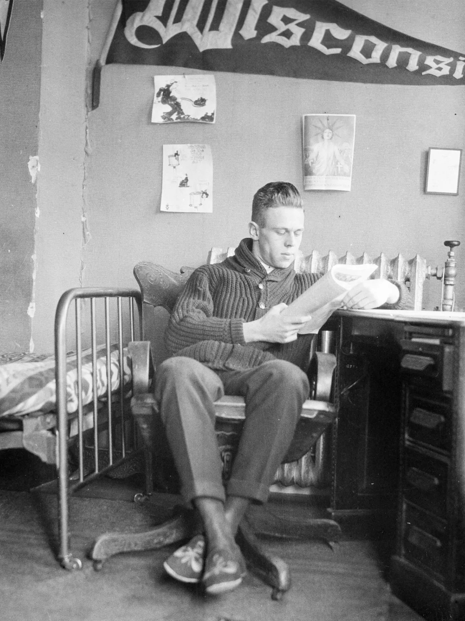 Richard Herzfeld as University of Wisconsin Madison student